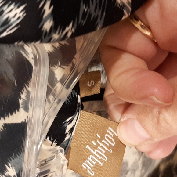 NWOT Women's Ambition Animal Print Button Up Jacket Size S - Picture 2 of 9